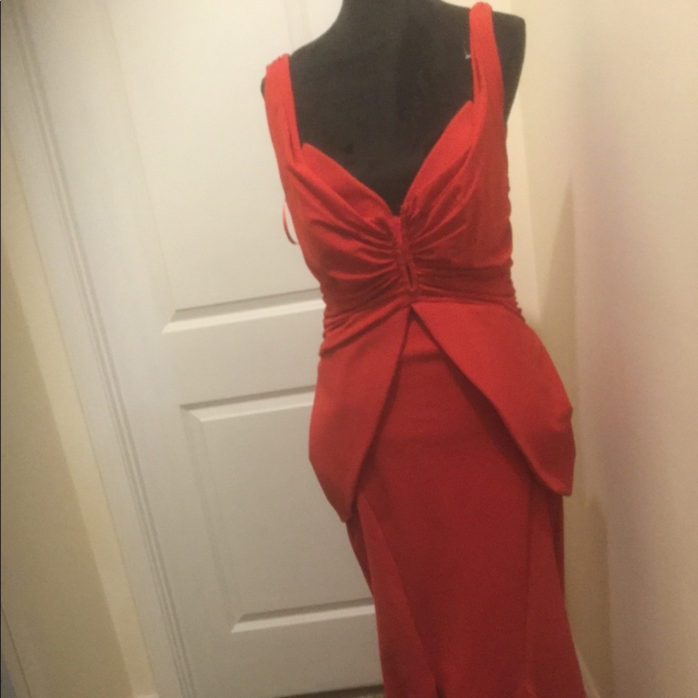 Chiara Bon Red Gown Sz 50(16-18)